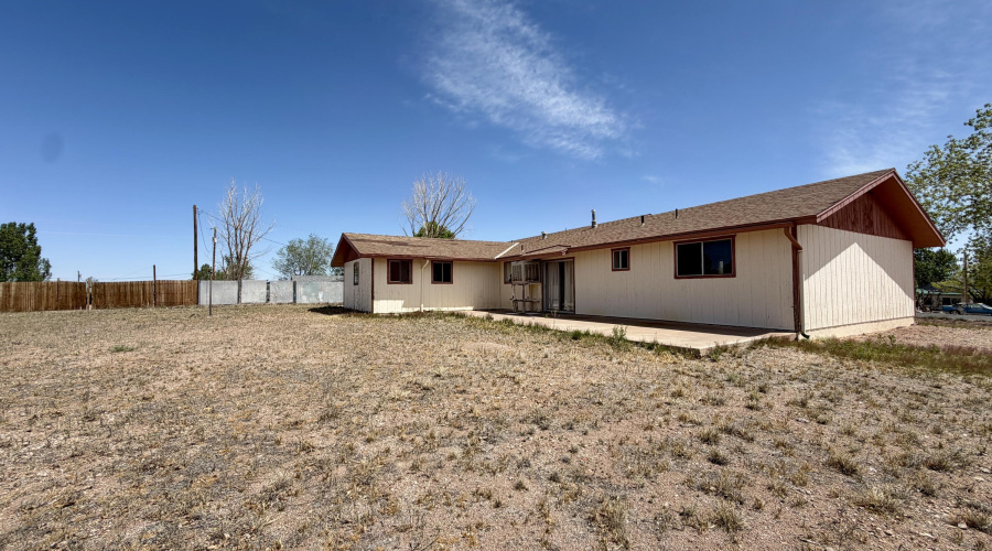 450 N. 14th West, St. John's, AZ