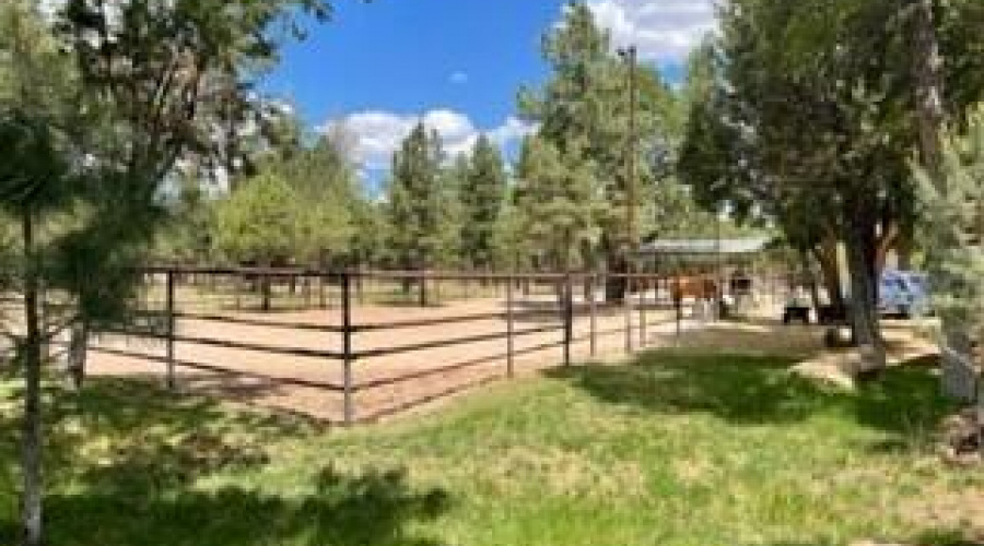 horse corrals large double