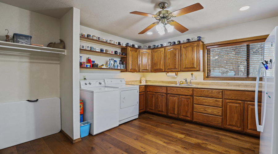 Laundry room and pantry
