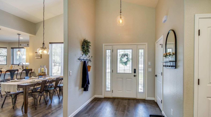 Large inviting entryway
