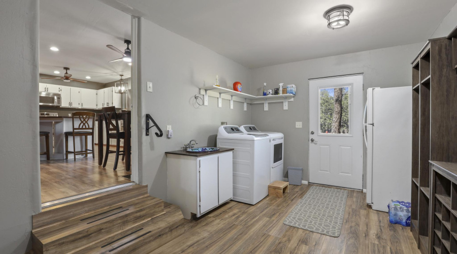 laundry room large