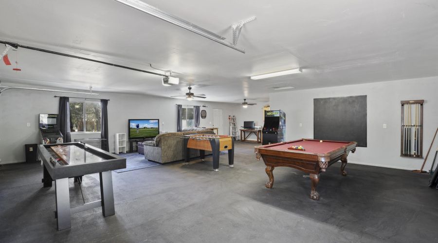 gameroom in garage