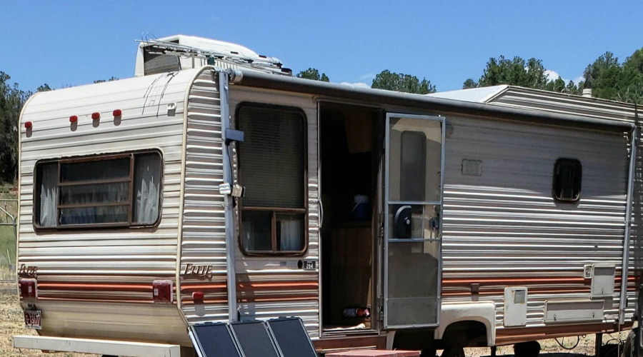 1986 Elite trvl trailer & Solar power