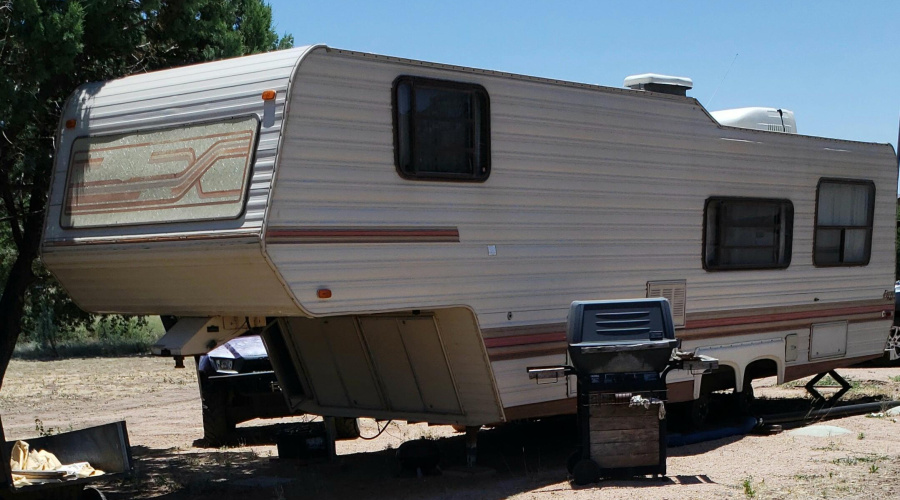 1986 Elite Travel Trailer