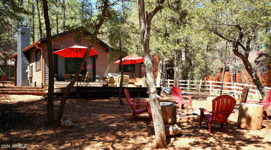 Patio & Fire Pit Area