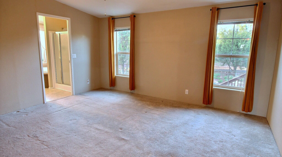 Large Spacious Main Bedroom