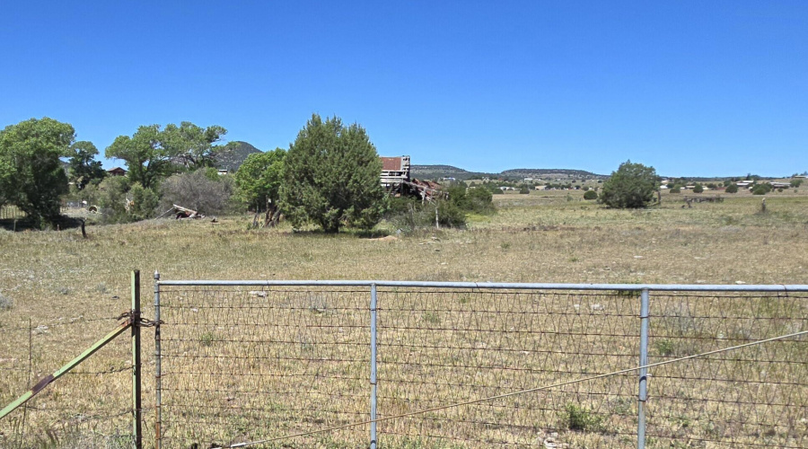 Hwy 288 14 Acres Entry Gate