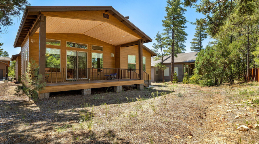 Backyard/Covered Deck