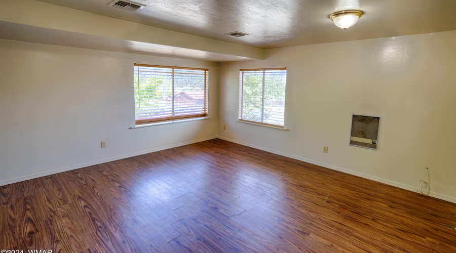 Main House Primary Bedroom