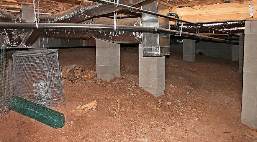 Large Crawl space under home