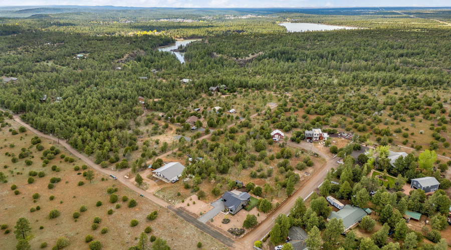 Aerial Lakeview-3360WCoyoteDr-Pinetop-AZ