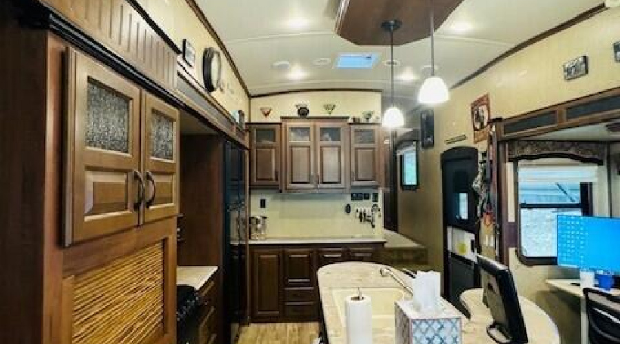 trailer large kitchen