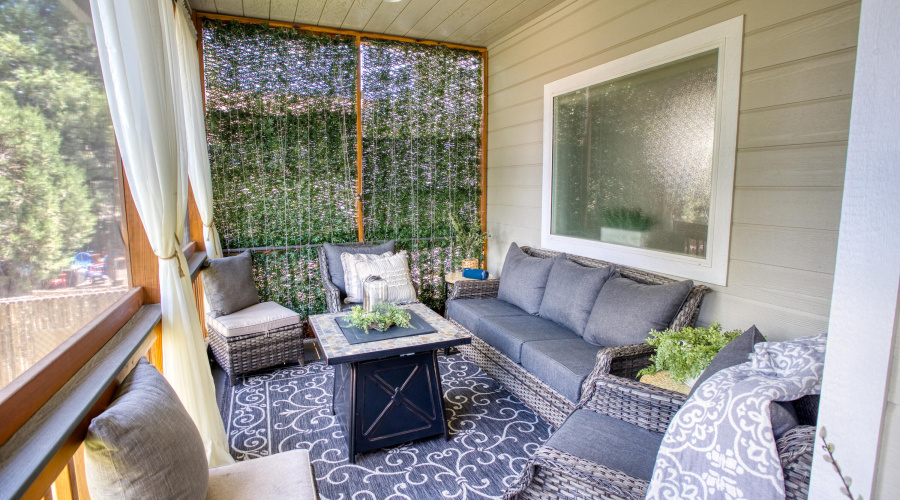 Screened Back Porch