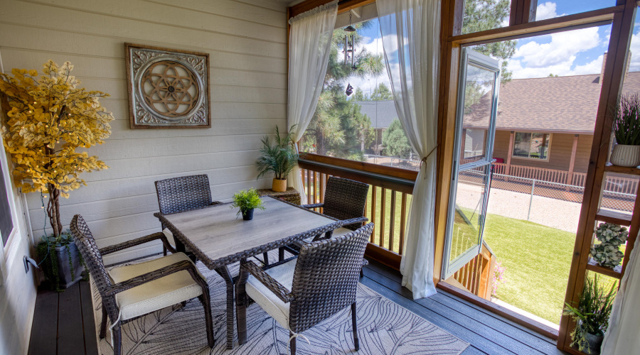 Screened Back Porch