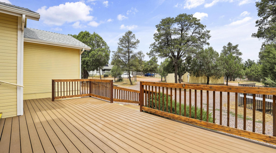 Front Entry Deck