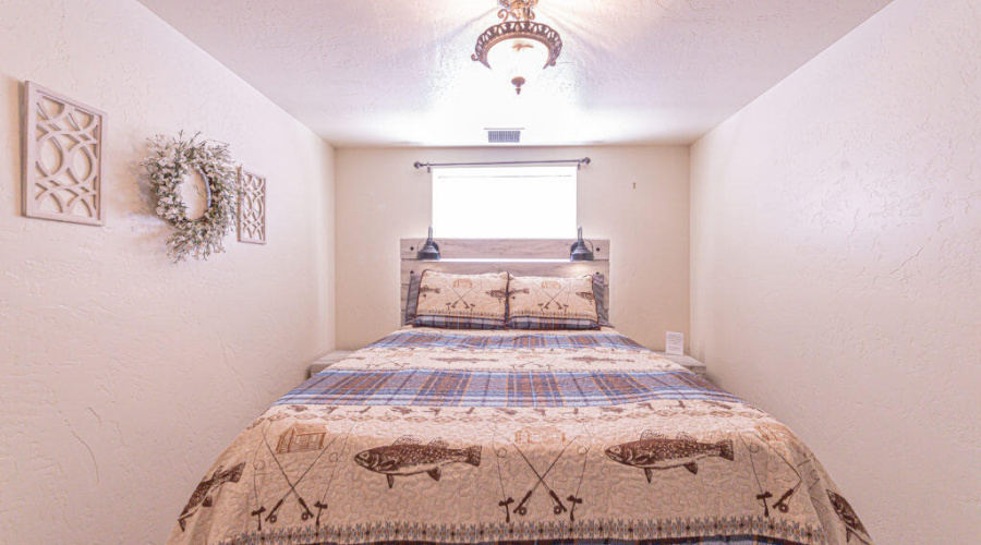 Queen bed in Master bedroom