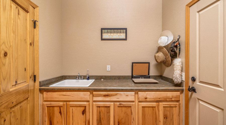 Double sinks in Primary bath