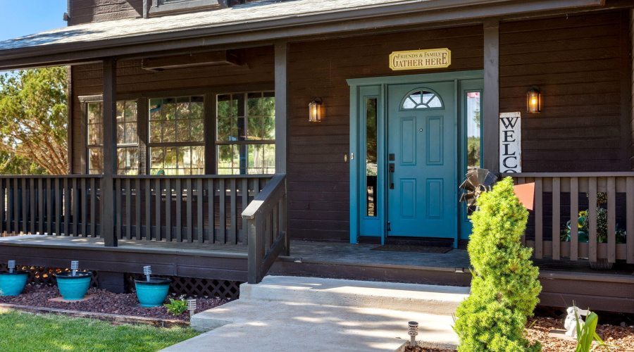 Covered Front Porch