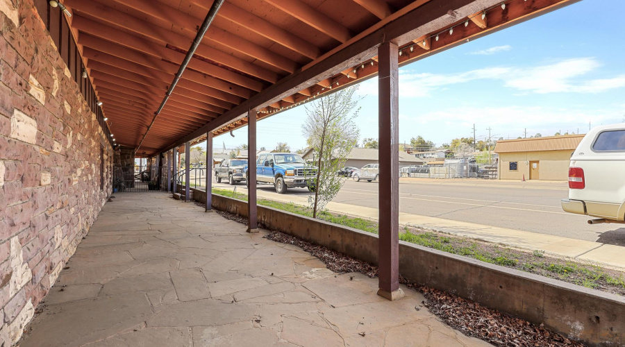 FRONT WALKWAY