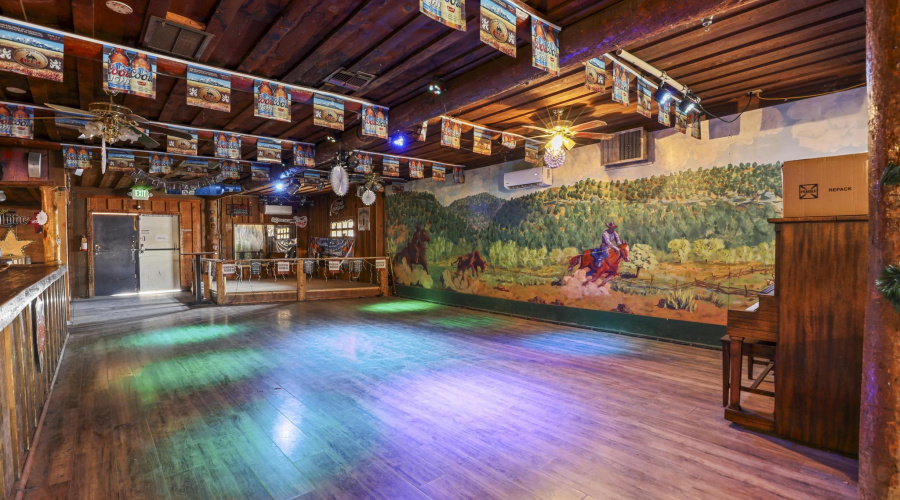 DANCE FLOOR