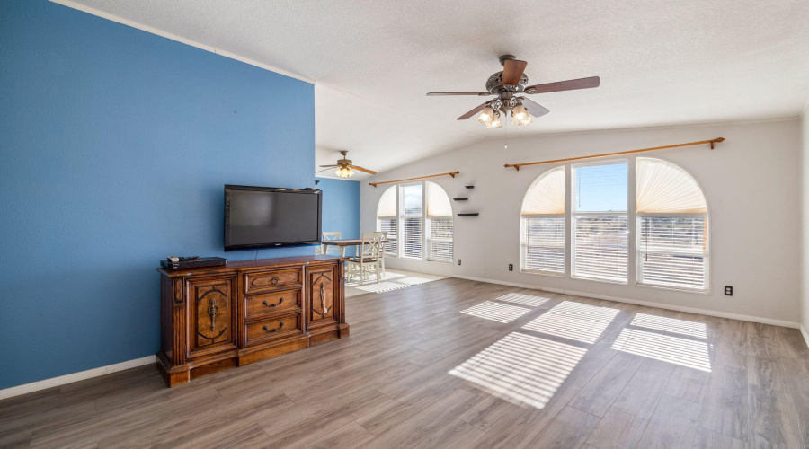 4535SpringerCir-Snowflake-AZ-6