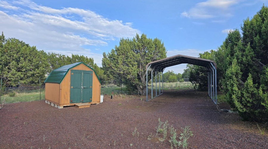 004_Shed & 1 Carport