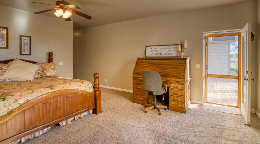 Master Suite with Back Deck Access