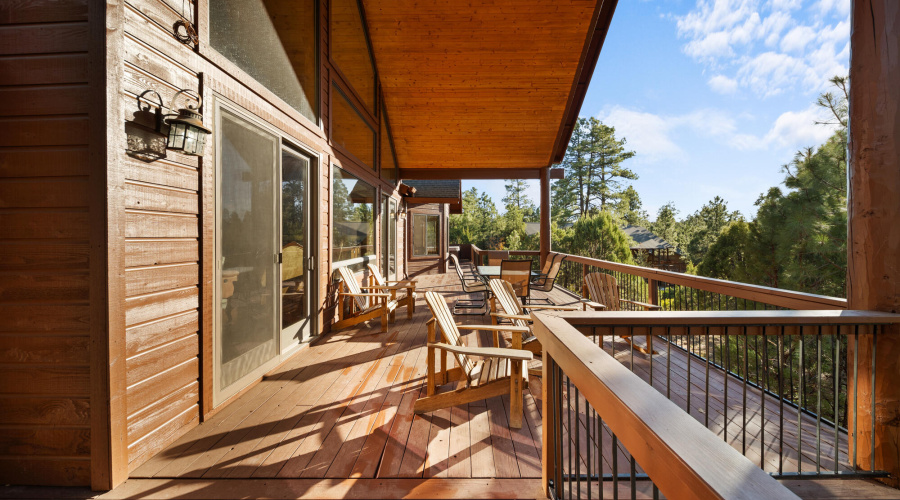 Expansive Back Deck