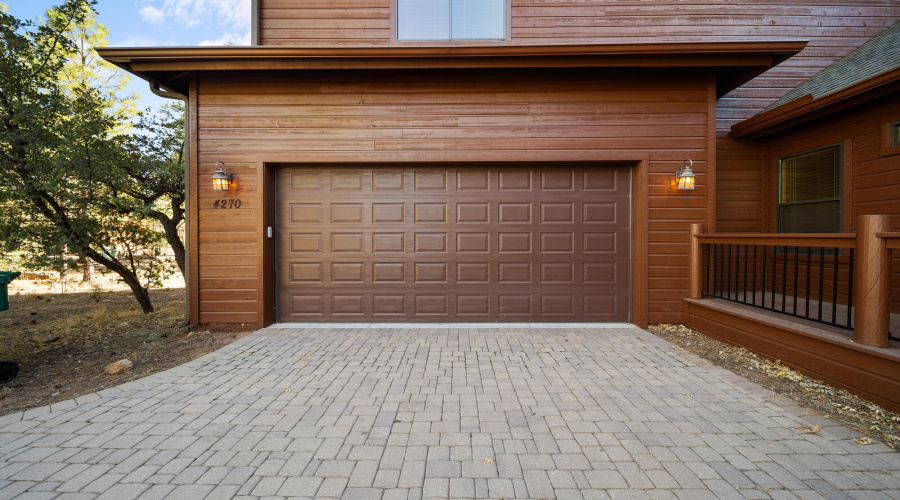 Oversized 2 Car Garage