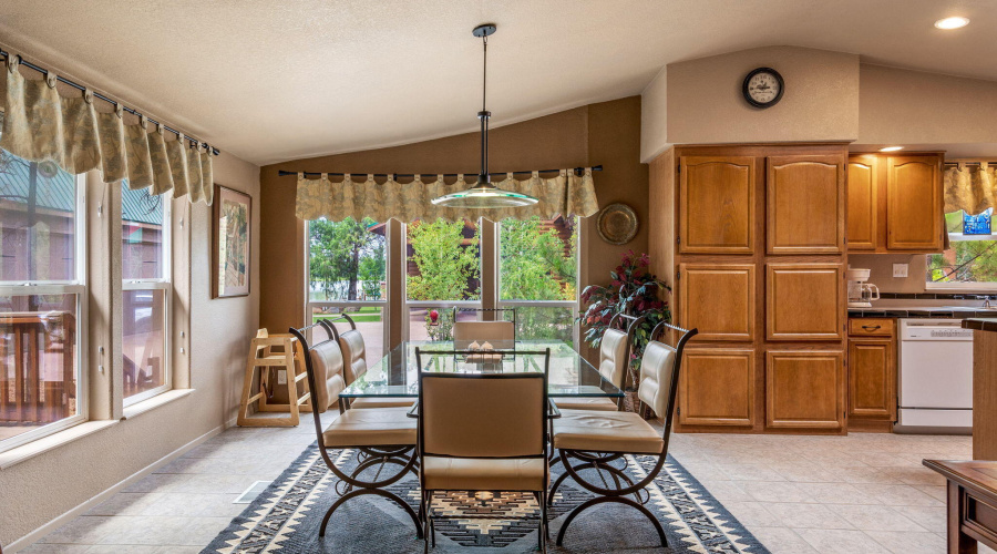 Guest house dining room