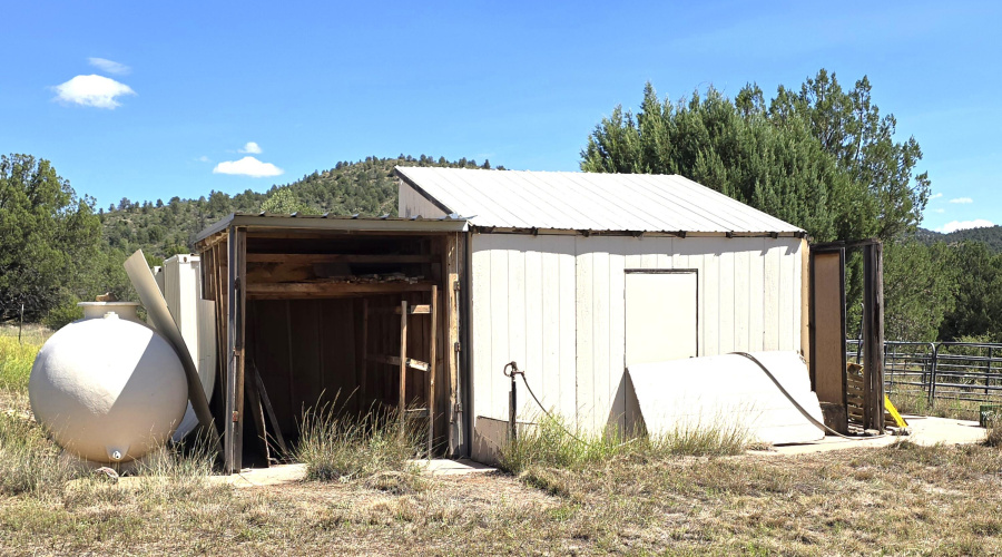 Strg Shed by Well