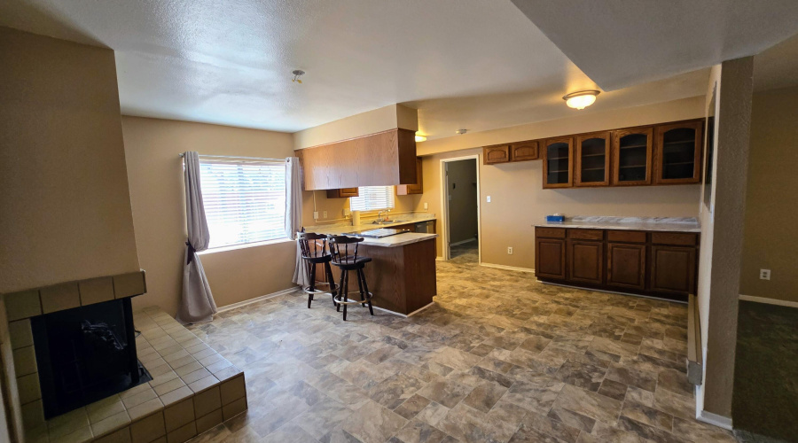 Kitchen/ dining room