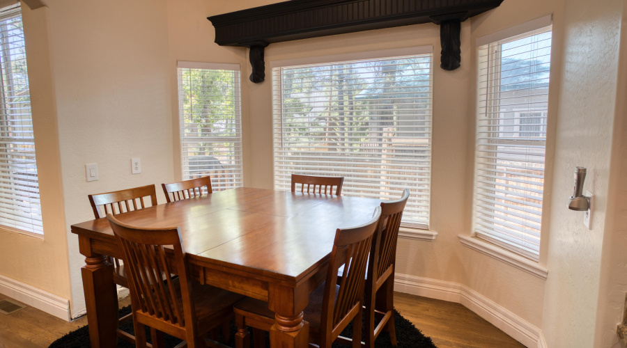 Breakfast nook