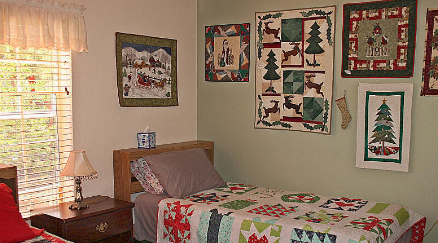 033_Christmas Room