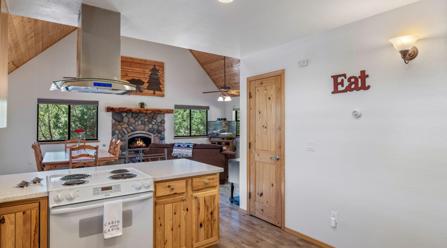 2221MountainLionLn-Overgaard-AZ-12