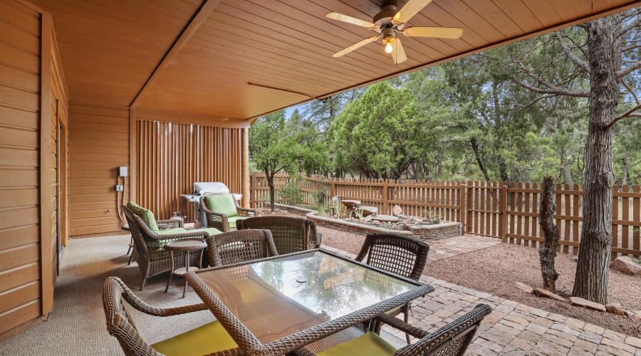 Covered Patio (1)