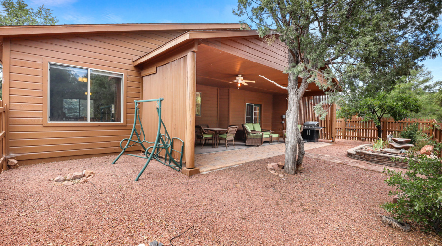 Covered Patio (2)