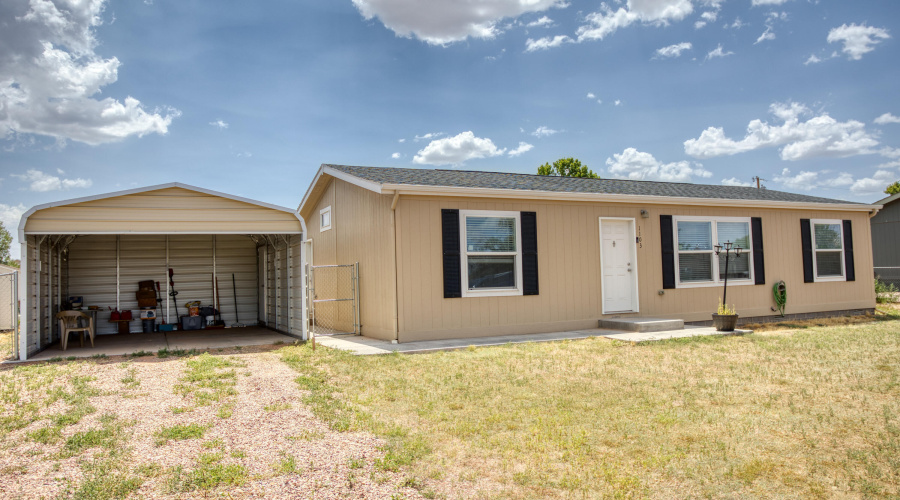 Front with carport