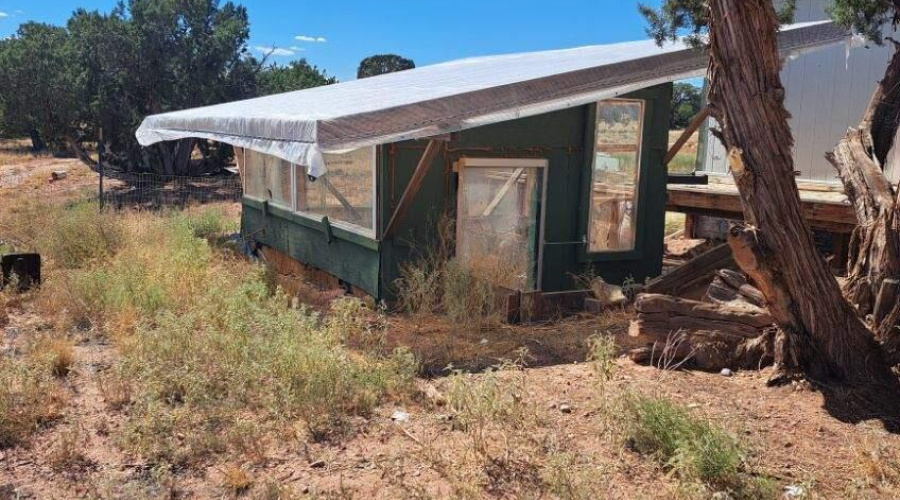 Partially Underground Green House