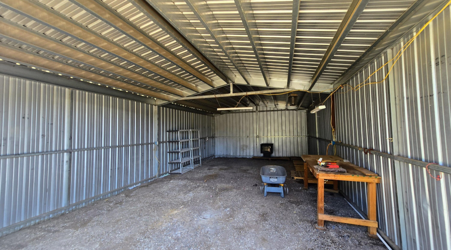 poll barn