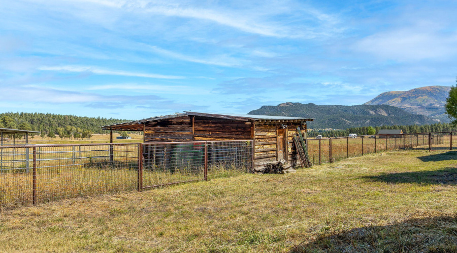 BARN