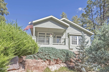 Hilltop Retreat with View of the Rim