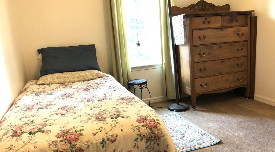 second bedroom