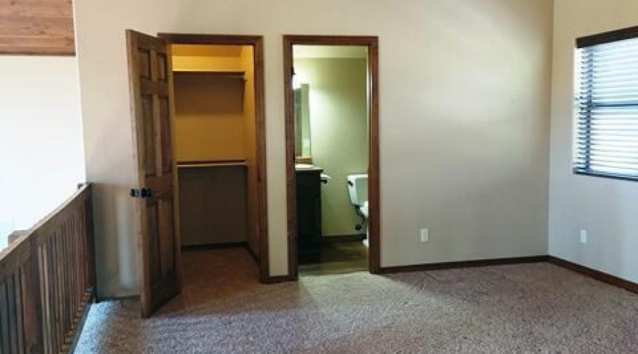 Loft Closet-Bath