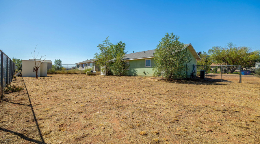 Large fully fenced yard