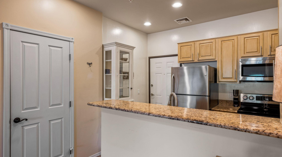 2351QuarterHorseTrl-Unit143-Overgaard-AZ