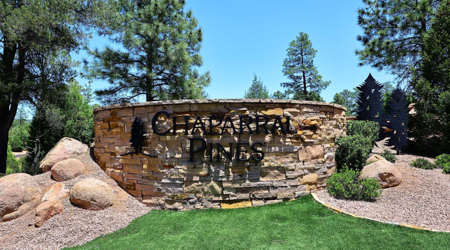 Chaparral Pines-Sign