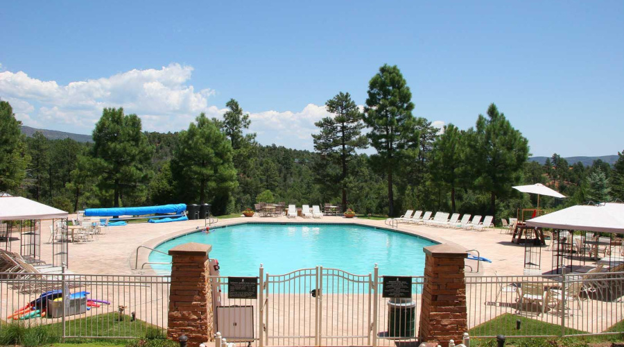 Chapparrel Pines-Community Pool