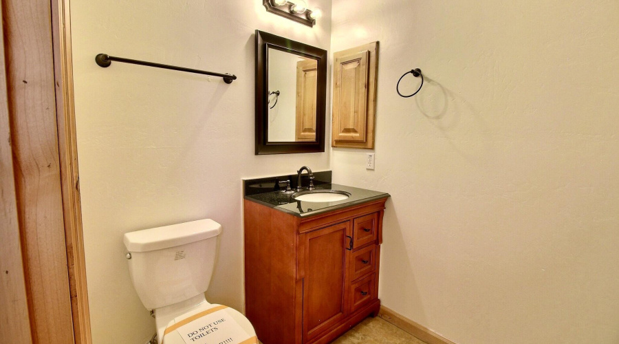 Guest Powder room