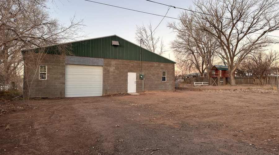 Large Workshop/Garage